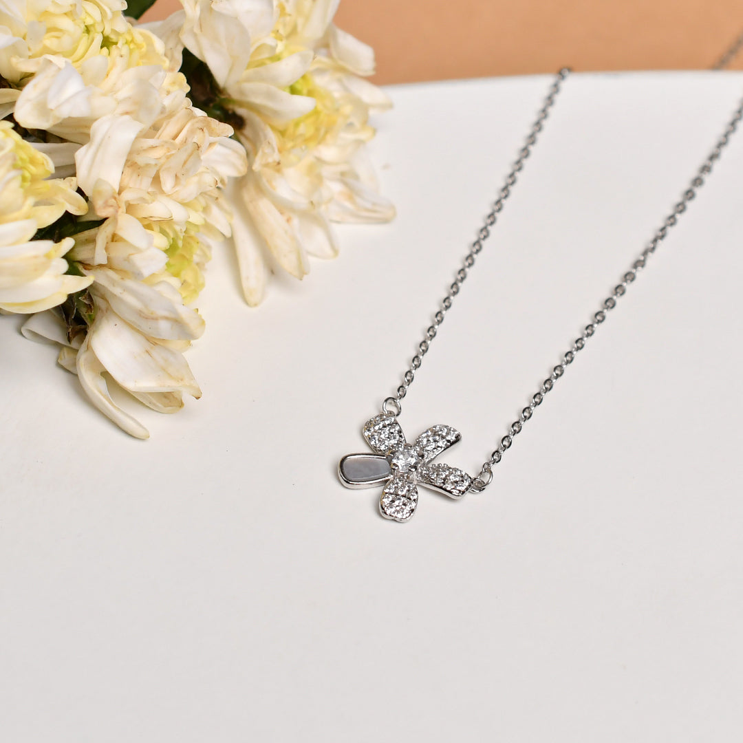 Frosted Bloom Necklace