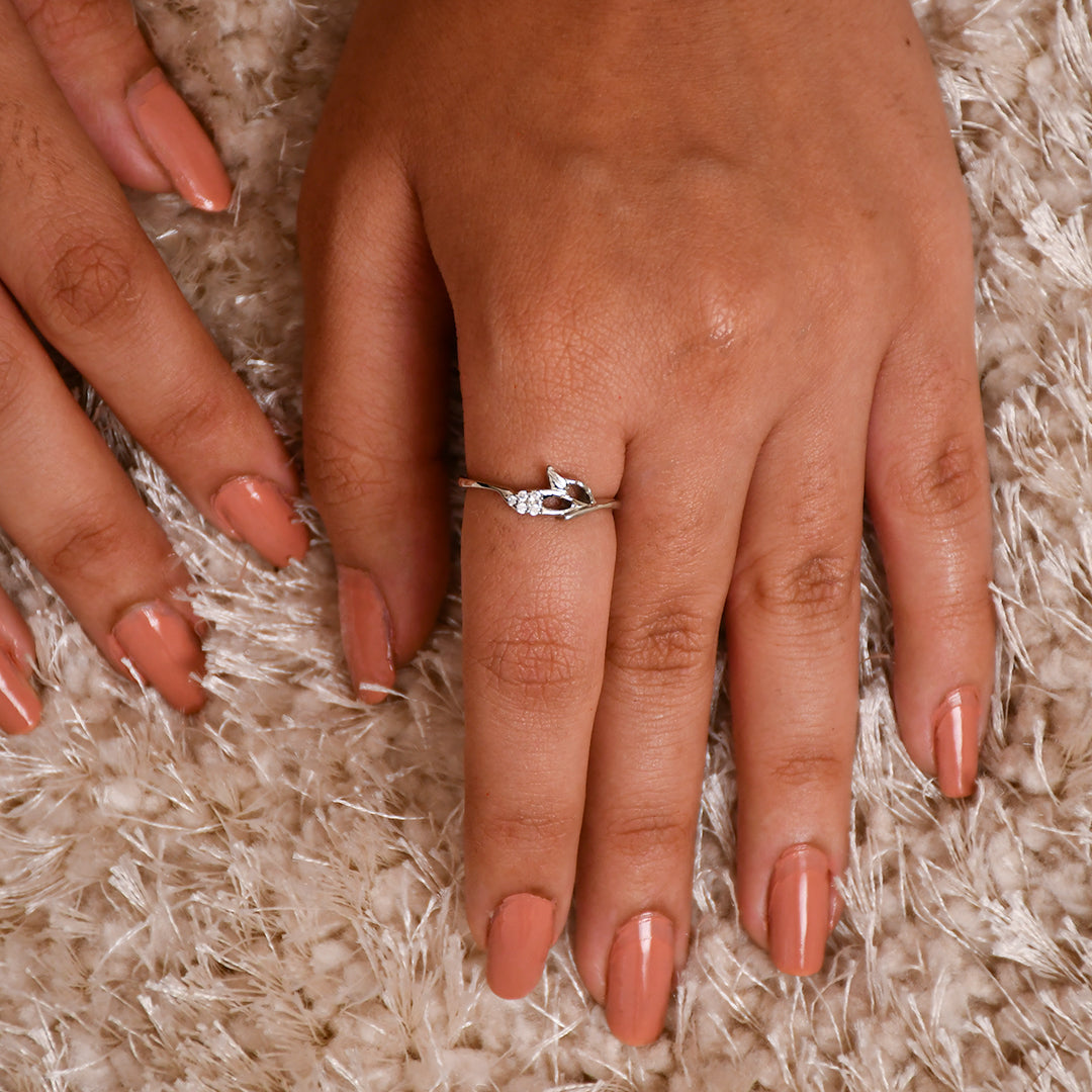 Dewdrop Leaf Ring