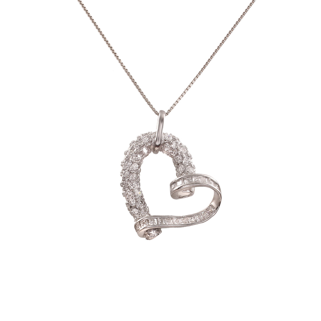 Timeless heart pendant
