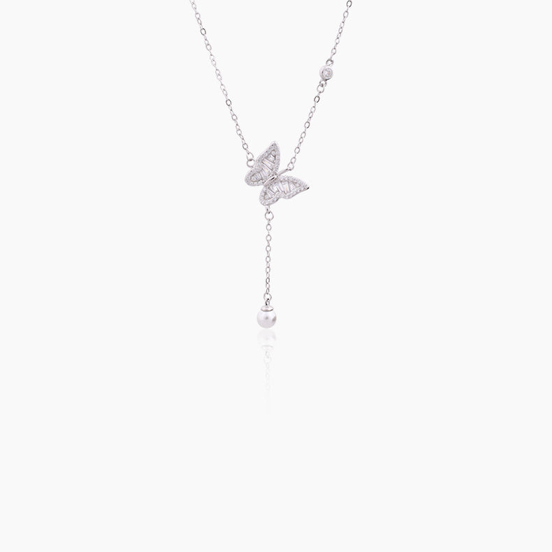 Luna Butterfly Pearl Necklace