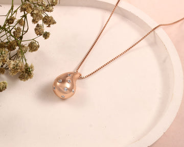 Rose Pebble Necklace